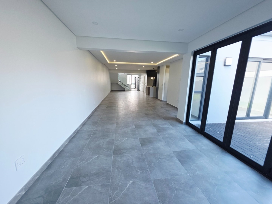 4 Bedroom Property for Sale in Sandown Western Cape
